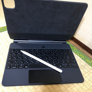 iPad Pro用マジックキーボード、ペン　１１インチ