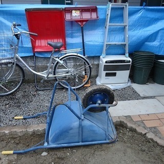 自転車・石油ファンヒーター・一輪車・スノーダンプ・植木鉢・アルミ...