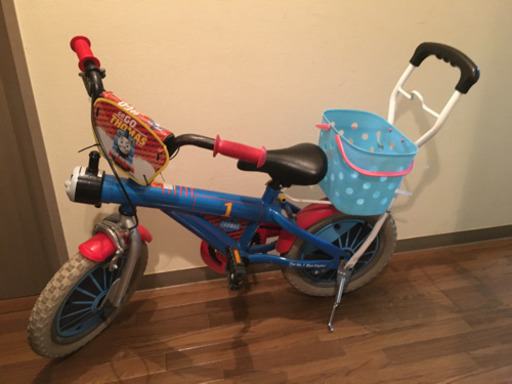 トーマス　自転車　補助輪付き①