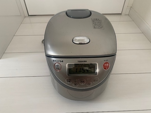 TOSHIBA タイガー　圧力IH炊飯器　中古品