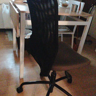 IKEAデスクチェア