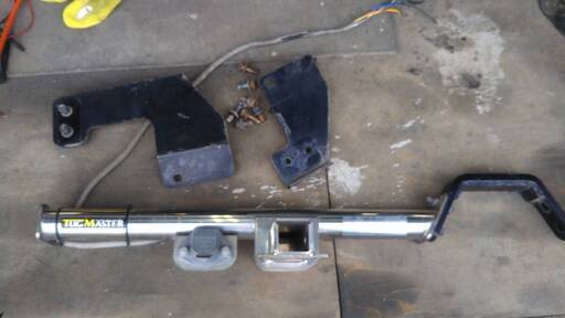 ヒッチメンバー　タグマスター　ACR40　エスティマに付けていました