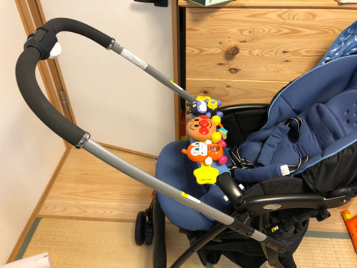 お値下げしました。アップリカ　ラクーナベビーカー新品に近い