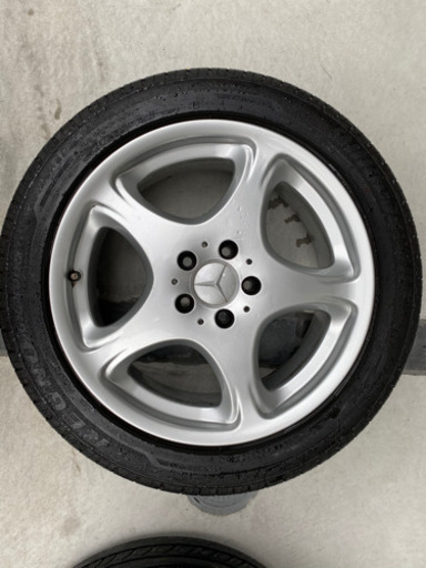ベンツsクラス　18インチ　タイヤ