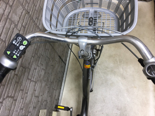 東京23区配達無料　新基準  ブリヂストン　アシスタ　8.7Ah リチウム 電動自転車☆26インチ☆中古☆