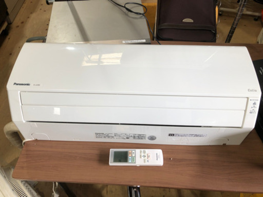 【美品】パナソニックルームエアコンCS-J228C-W 2018年 EoliaJシリーズ クリスタルホワイト [6畳用 /100V]