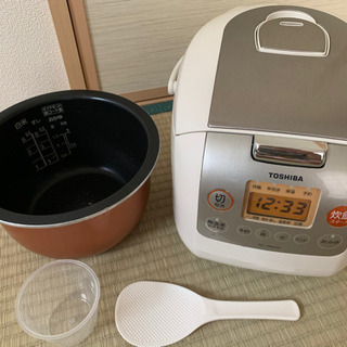 マイコン保温釜　炊飯器　東芝　2014年製