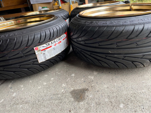 17インチ10j+20  100/114.3pcdマルチ  未使用タイヤ4本