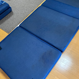 折りたたみ式マットレスの画像