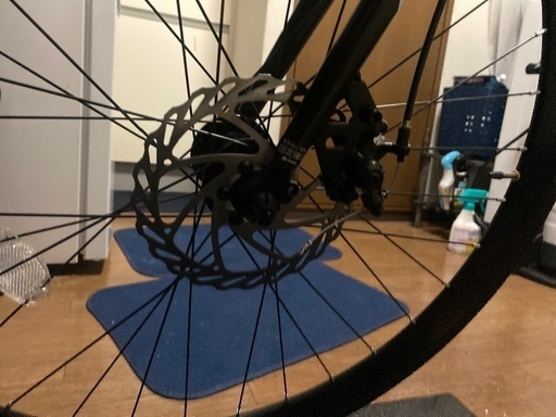 カノーバー　700C シマノ21段変速　車体・黒