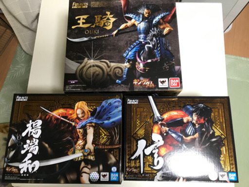 キングダム　王騎　信　楊端和　フィギュア