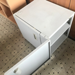 複合機用キャビネット