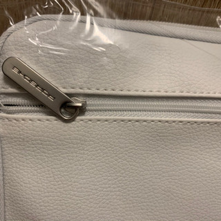 【新品•未開封】ポルシェ正規店より70周年記念ハンドバックの画像