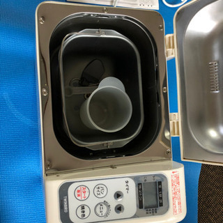 ホームベーカリー　パン焼き器の画像