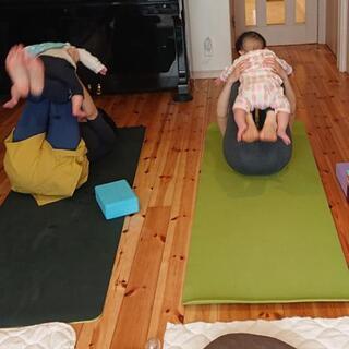 ママヨガ　お子様と一緒に参加できるヨガ教室　AZ YOGAの画像