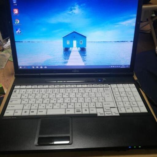 富士通　15インチワイドノートPC core i5