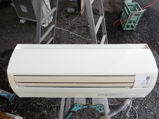 ダイキンルームエアコン　F25GTNS-W　06年製　その3