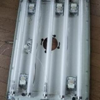 直付け照明ひも付き4点の画像