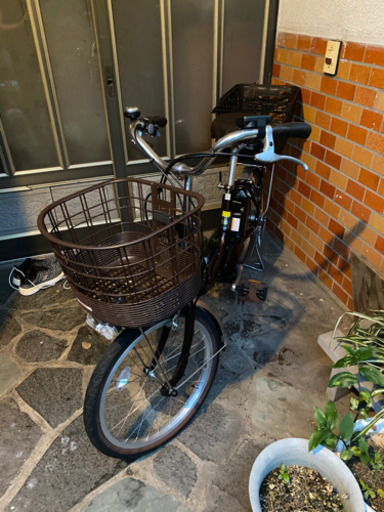 ほぼ新品　電動アシスト自転車