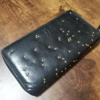 アレキサンダーマックイーン長財布の画像