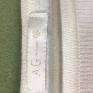 薄手のニット ホワイトの画像