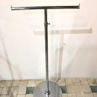 ほぼ新品T字ラックお譲りします