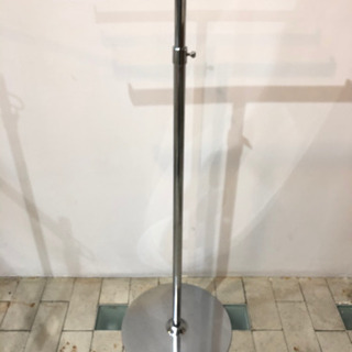 ほぼ新品T字ラックお譲りしますの画像