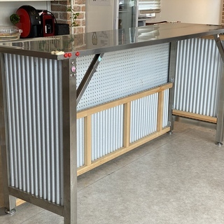 【価格変更しました 50%OFF】現地引取可能な方限定！カウンターテーブル1台　※7/11までに引取可能な方、限定の画像