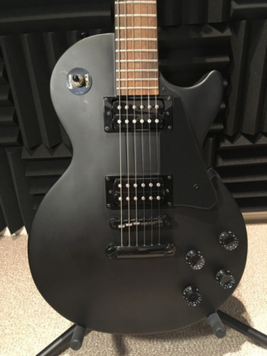 Epiphone Goth Les Paul Studio×Voxアンプ