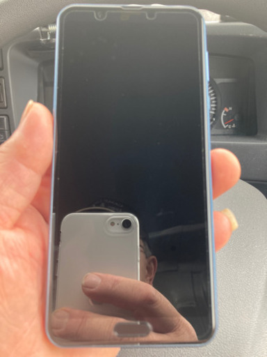 au AQUOS Sense3  plus