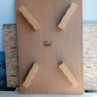 堅牢な座卓テーブルの画像