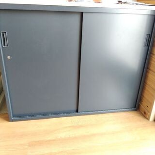 鍵つきキャビネット/2014年購入