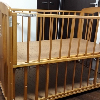 KATOJIベビーベッドの画像
