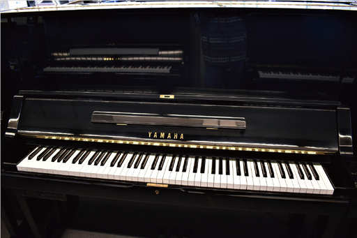 中古ヤマハアップライトピアノ　UX(1979年製)　消音機能付き