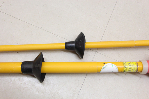 作動未確認 永木精機 NAGAKI ナガキ 絶縁ヤットコ 縦型ロック式 6.9kv 操作棒 間接 活線 ホットロータ 間接活線用絶縁操作棒 電設 電気工事(HD678kwxY)③