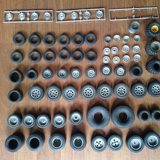 タミヤ TAMIYA 楽しい工作シリーズ タイヤ＆ホイール いろ...