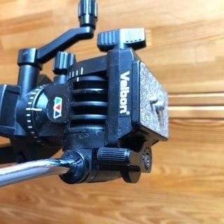 三脚 三段足 マウント着脱式　ベルボン D-4005の画像