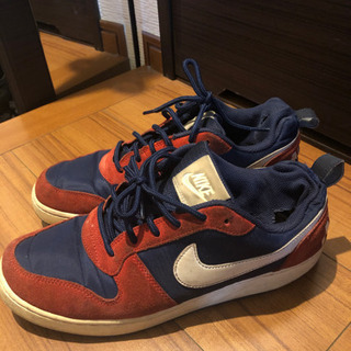 ナイキ　スニーカー27cmの画像