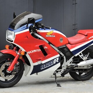 愛媛発★絶版旧車 VF1000R JH2SC16 エンジン好調＆カーカーマフラー♪ 走行距離16,352マイル 逆車 =始動動画有= 現状渡の画像
