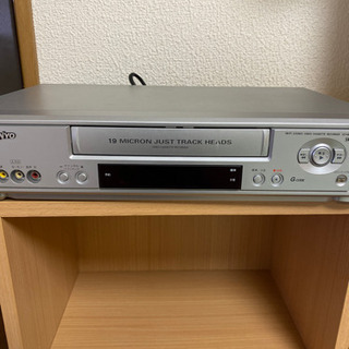 無料　ジャンク　VHS  ビデオテープレコーダー