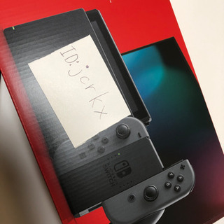 Nintendo Switch グレー 最新機種の画像