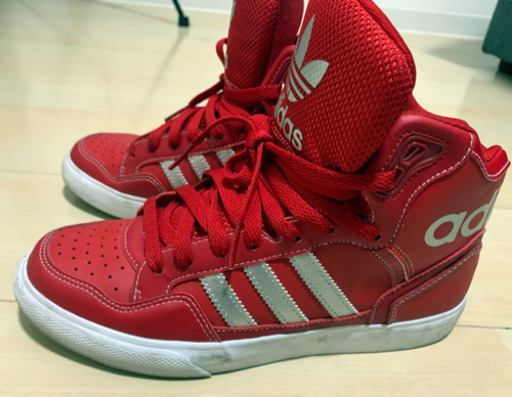 Adidas ハイパー運動靴