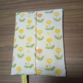 新品　ティシュケース
