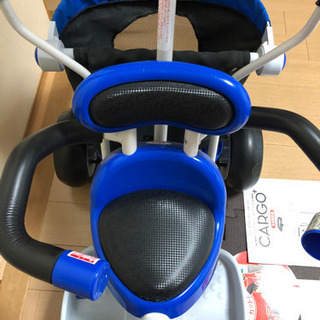 室内使用のみ美品です☆三輪車　アイデスカーゴプラス　限定カラー☆カッコイイブルー　の画像