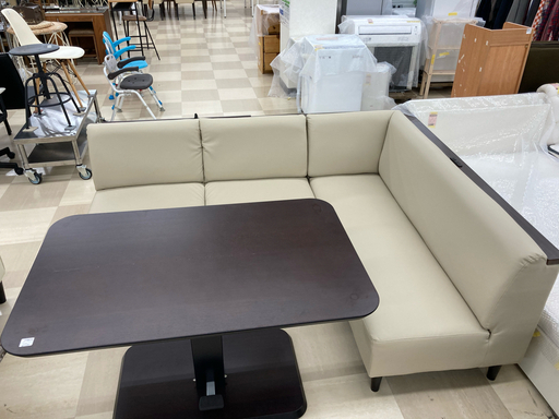 ニトリ リビングダイニング3点セット テーブル昇降式