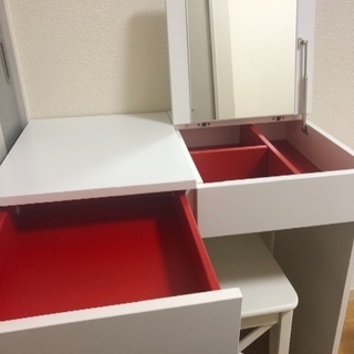IKEAのドレッサー