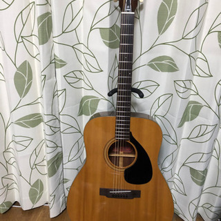 ヤマハ FG140 赤ラベル アコースティックギター ハードケース付 ヤマハFG140(赤ラベル)と純正ハードケース