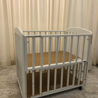 KATOJIベビーベッド白