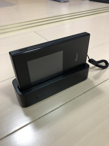 【取引終了】ＮＥＣ　Ａｔｅｒｍ　ＭＲ０４ＬＮ　クレードル付属　ＳＩＭフリーモバイルルータ【超美品】