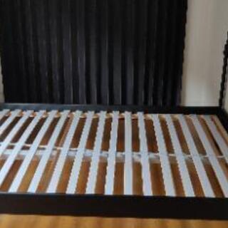 【急募】IKEA セミダブルベッド　マットレス付の画像